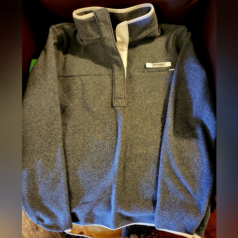 Columbia Women's PFG Pullover